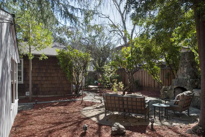 1218 W Selby Lane, Redwood City, California 94061