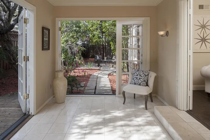 1218 W Selby Lane, Redwood City, California 94061