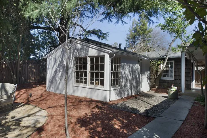 1218 W Selby Lane, Redwood City, California 94061