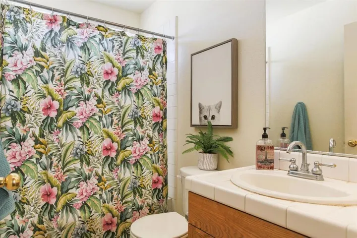 1827 Bradbury Street, Salinas, California 93906