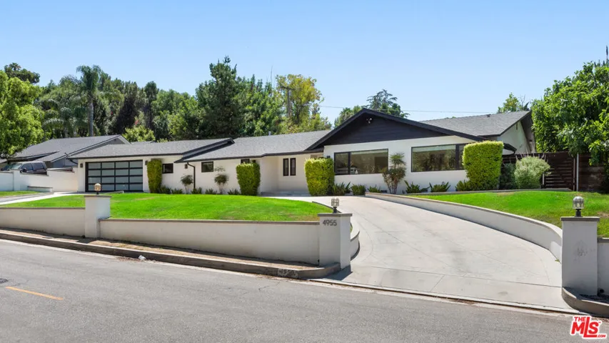 4955 Winnetka Avenue, Woodland Hills, California 91364