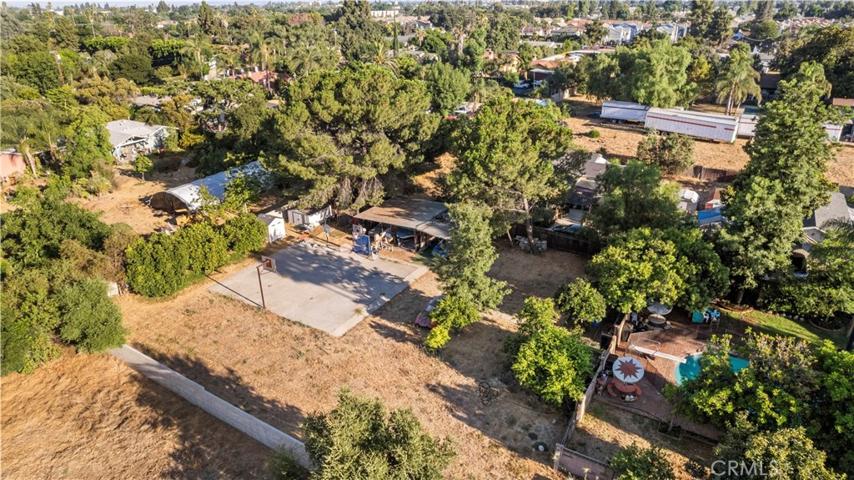 9612 Burnet Avenue, North Hills, California 91343