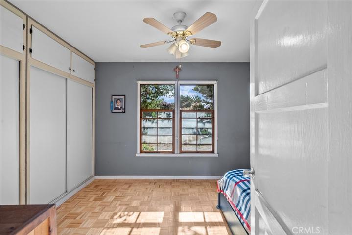 9612 Burnet Avenue, North Hills, California 91343