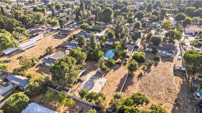 9612 Burnet Avenue, North Hills, California 91343