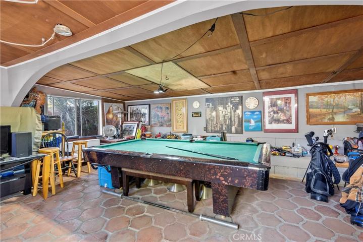 9612 Burnet Avenue, North Hills, California 91343