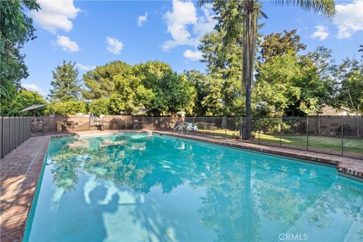 9612 Burnet Avenue, North Hills, California 91343