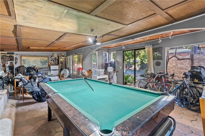 9612 Burnet Avenue, North Hills, California 91343