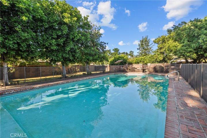 9612 Burnet Avenue, North Hills, California 91343