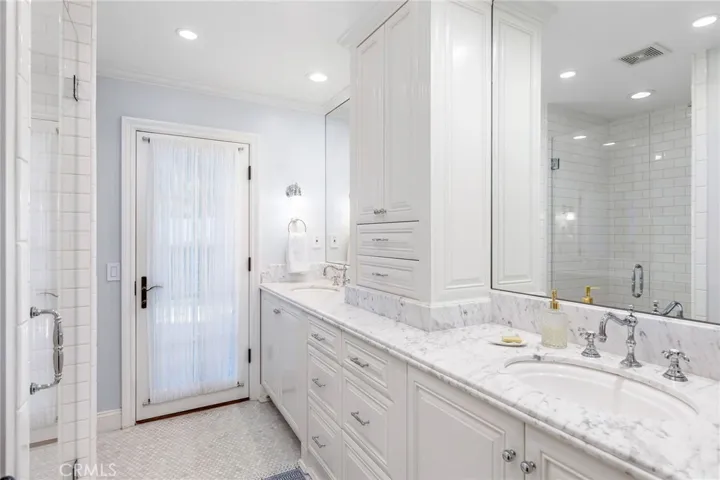 2181 Vista Privada, North Tustin, California 92705