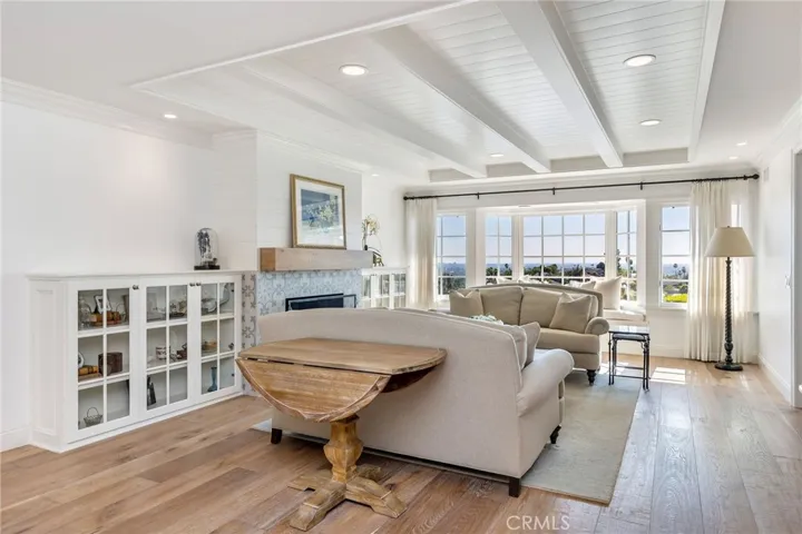 2181 Vista Privada, North Tustin, California 92705