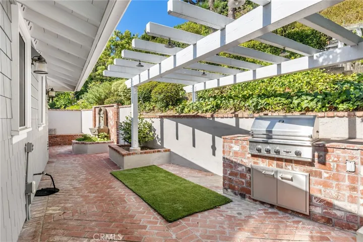 2181 Vista Privada, North Tustin, California 92705