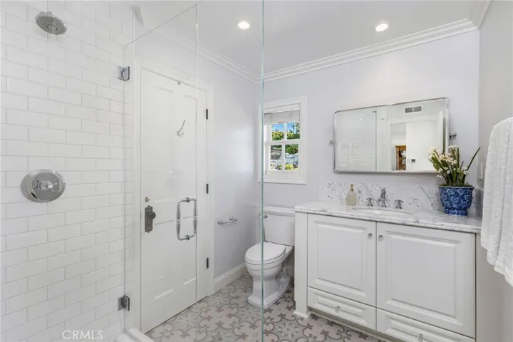 2181 Vista Privada, North Tustin, California 92705