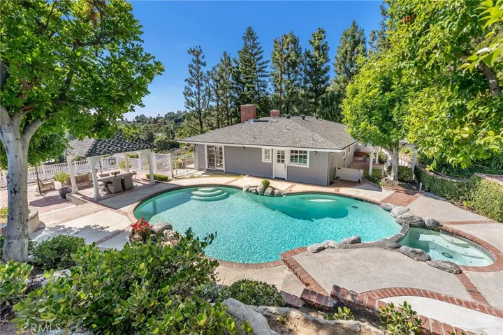 2181 Vista Privada, North Tustin, California 92705