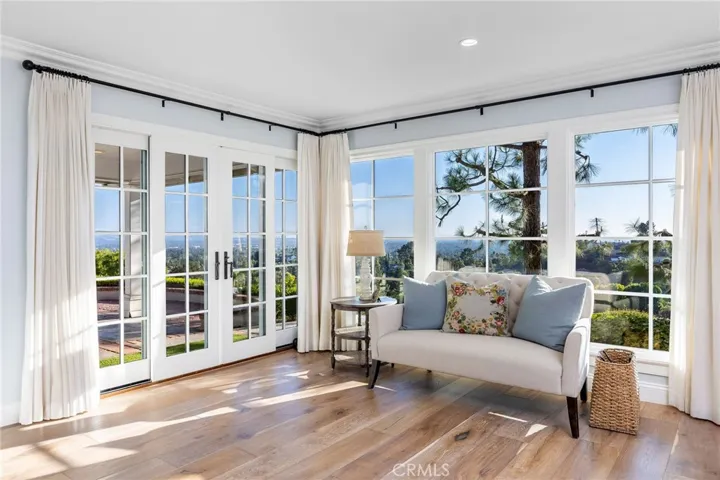2181 Vista Privada, North Tustin, California 92705