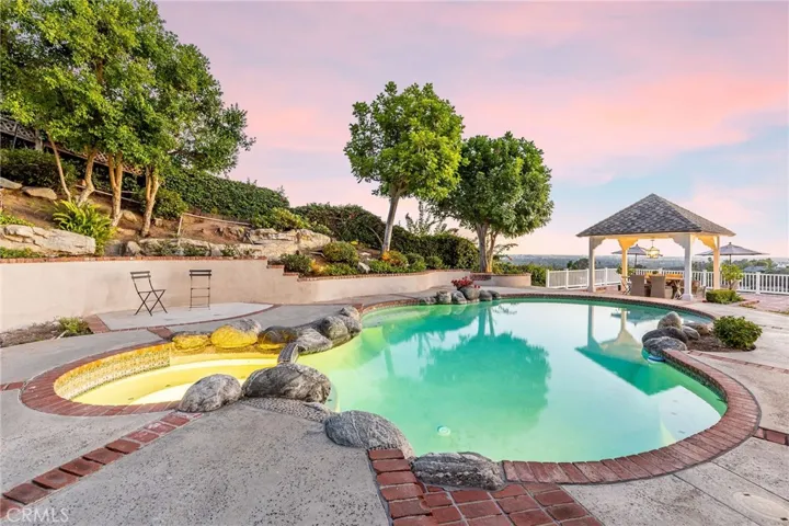 2181 Vista Privada, North Tustin, California 92705