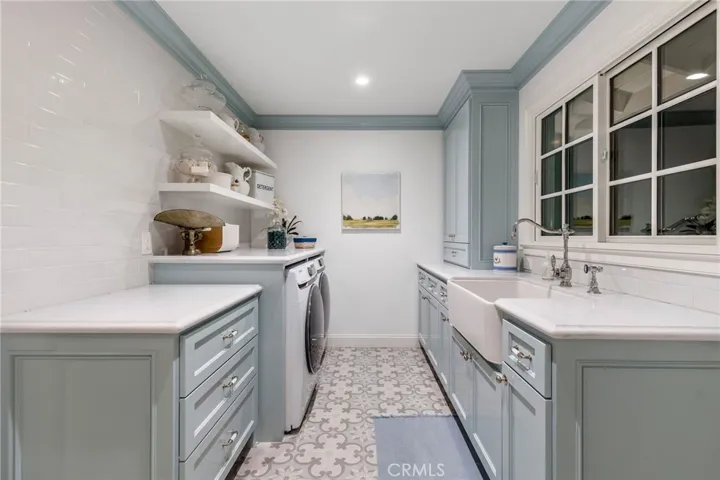 2181 Vista Privada, North Tustin, California 92705