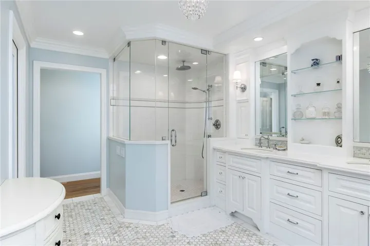 2181 Vista Privada, North Tustin, California 92705