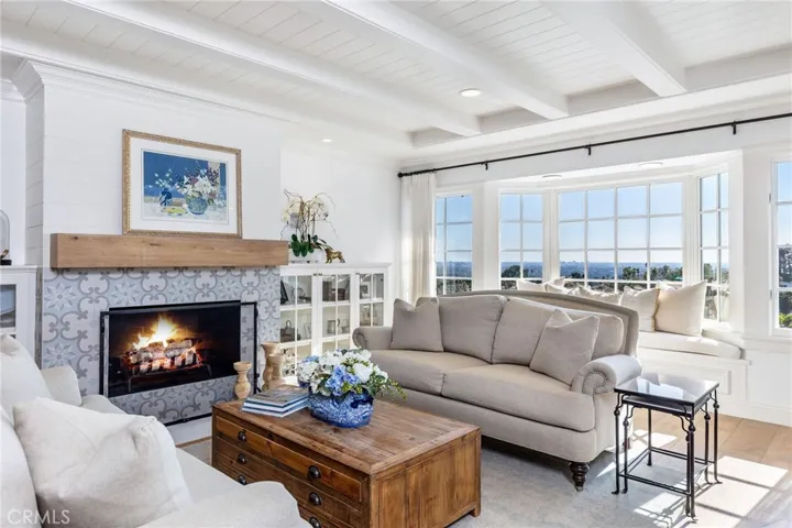2181 Vista Privada, North Tustin, California 92705
