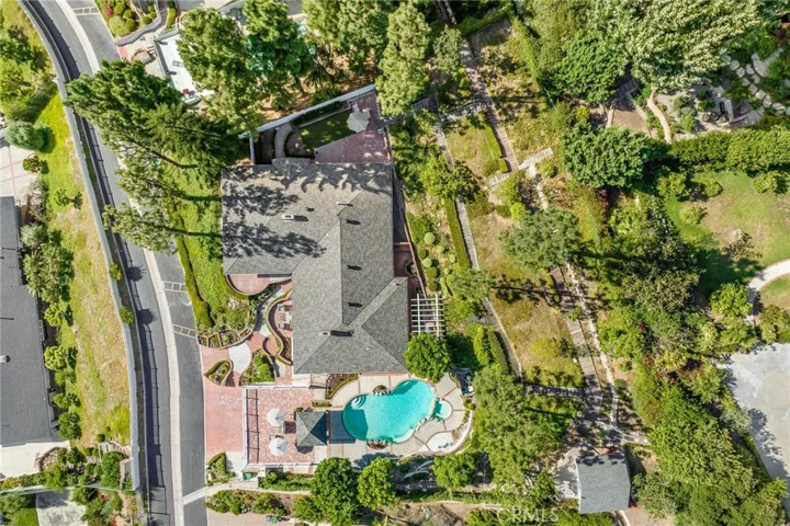2181 Vista Privada, North Tustin, California 92705