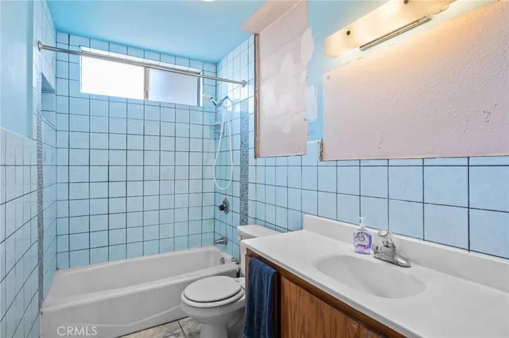 437 E 238th Place, Carson, California 90745