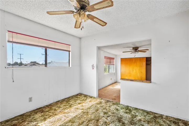 Master bedroom bonus room