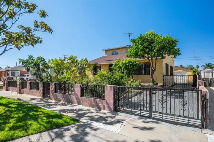 437 E 238th Place, Carson, California 90745