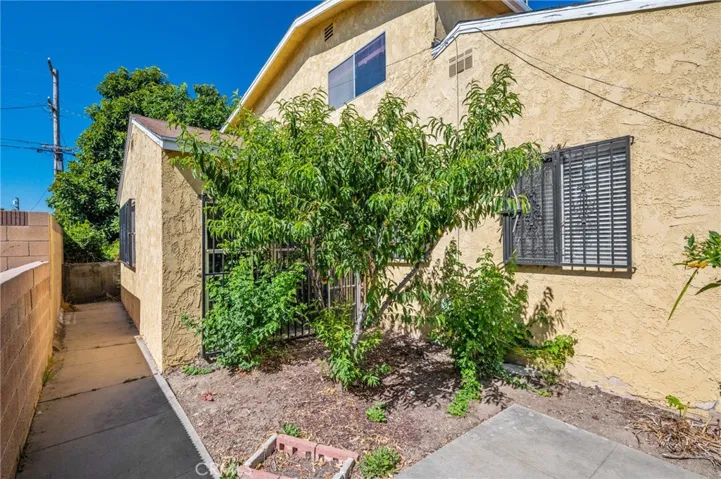 437 E 238th Place, Carson, California 90745