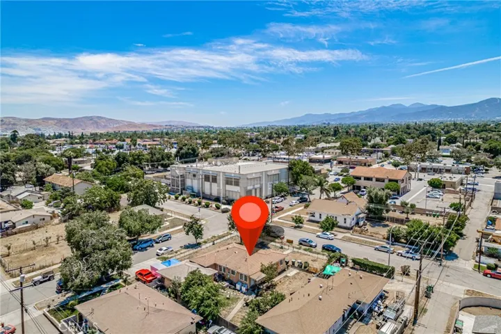 421 E 5th Street, Corona, California 92879