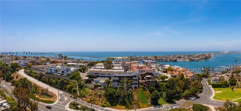 356 Dahlia Place, Corona del Mar, California 92625