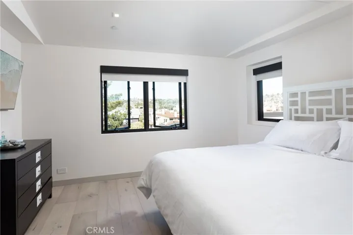 356 Dahlia Place, Corona del Mar, California 92625