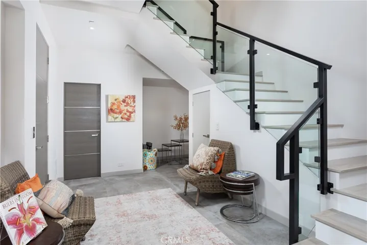 356 Dahlia Place, Corona del Mar, California 92625