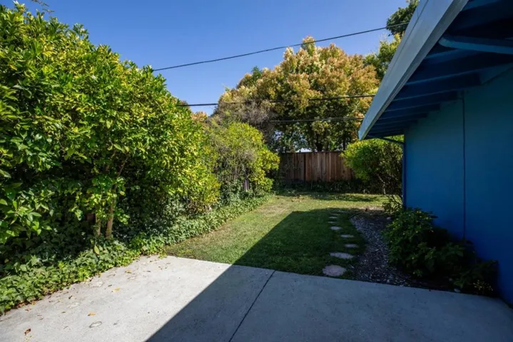 2416 Laura Lane, Mountain View, California 94043