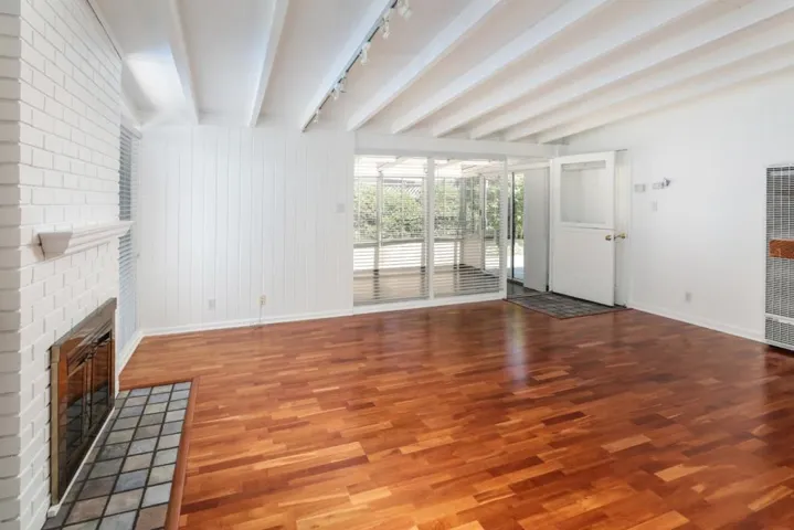 2416 Laura Lane, Mountain View, California 94043