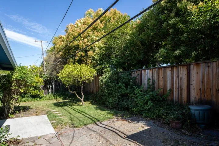 2416 Laura Lane, Mountain View, California 94043