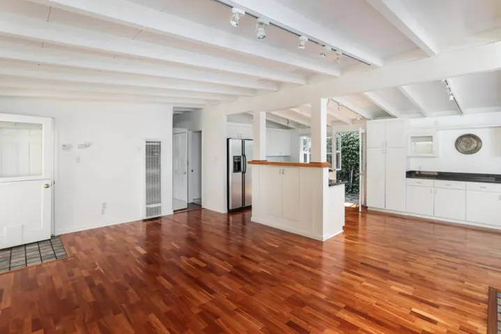 2416 Laura Lane, Mountain View, California 94043