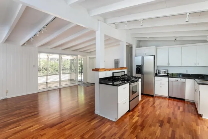 2416 Laura Lane, Mountain View, California 94043