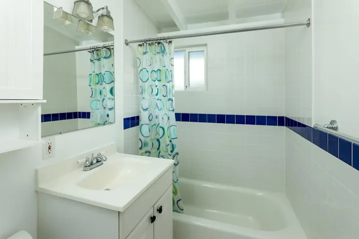 2416 Laura Lane, Mountain View, California 94043