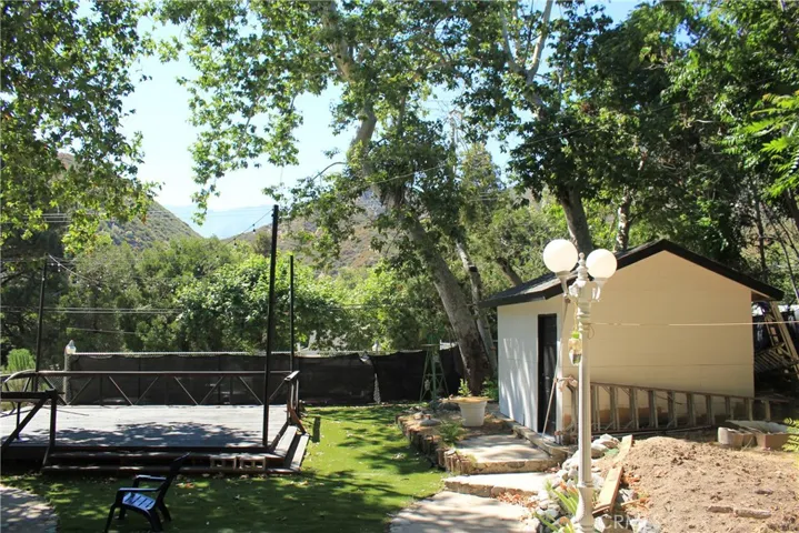 585 Lytle Creek Road, Lytle Creek, California 92358