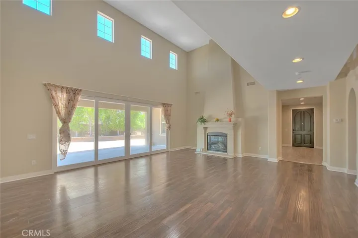 1049 Newhall, Brea, California 92821