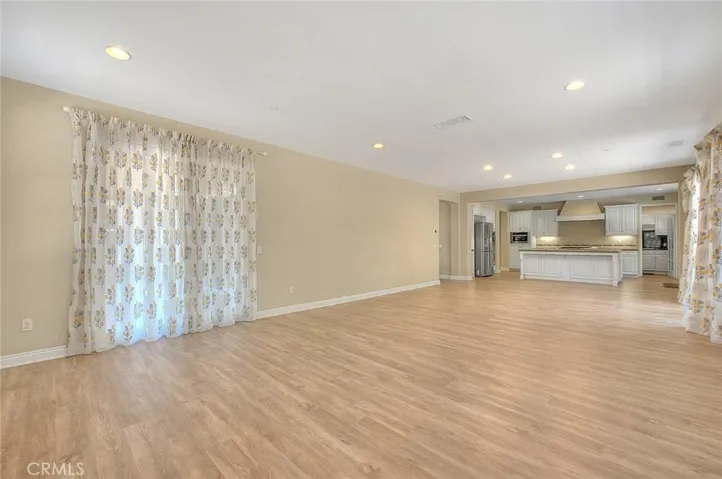 1049 Newhall, Brea, California 92821