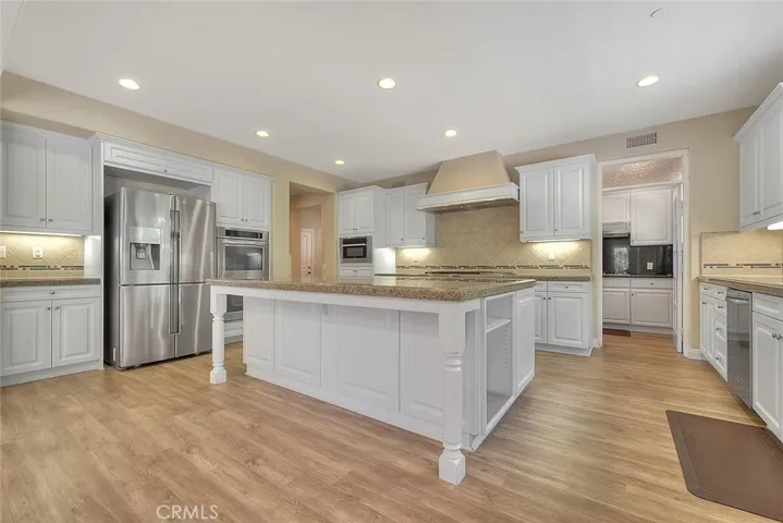 1049 Newhall, Brea, California 92821