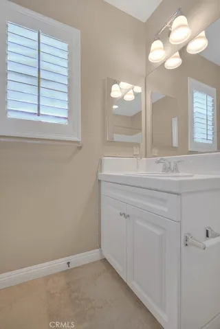 1049 Newhall, Brea, California 92821