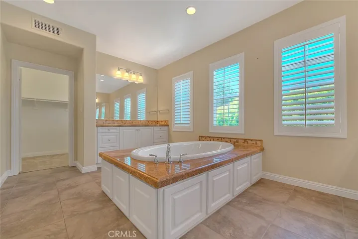 1049 Newhall, Brea, California 92821