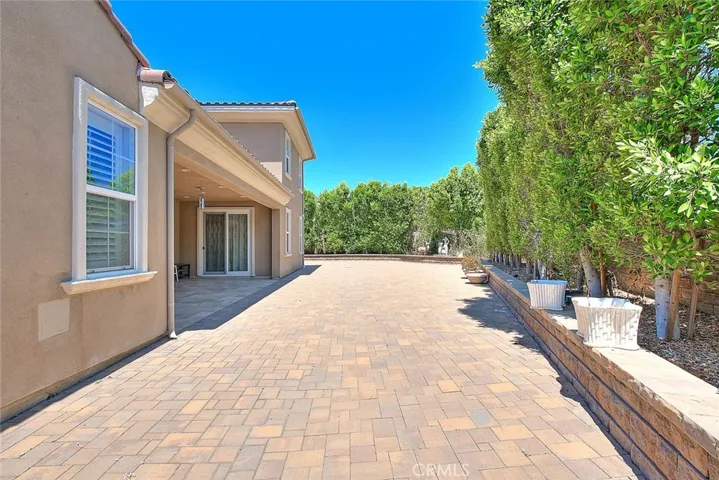1049 Newhall, Brea, California 92821