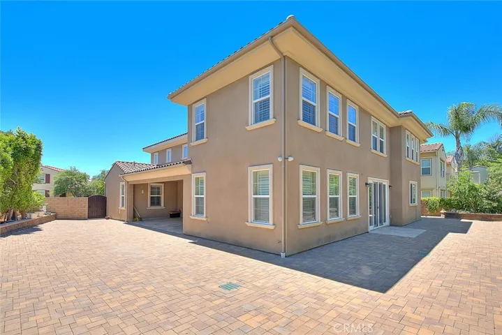 1049 Newhall, Brea, California 92821