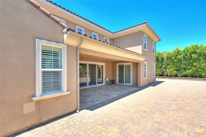1049 Newhall, Brea, California 92821