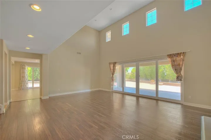 1049 Newhall, Brea, California 92821