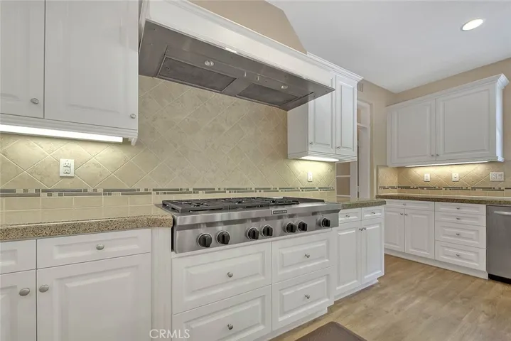 1049 Newhall, Brea, California 92821