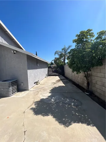 8994 Lime Court, Fontana, California 92335