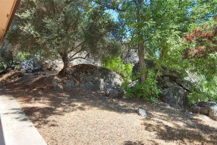 41210 Highway 49, Oakhurst, California 93644